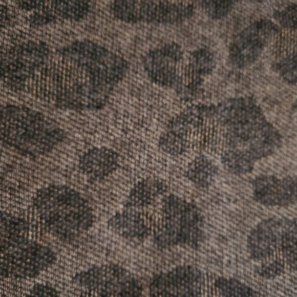 Woolrich Animal Print Wrap - Picture 4 of 5